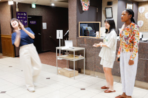 起床の放送の確認中。ー